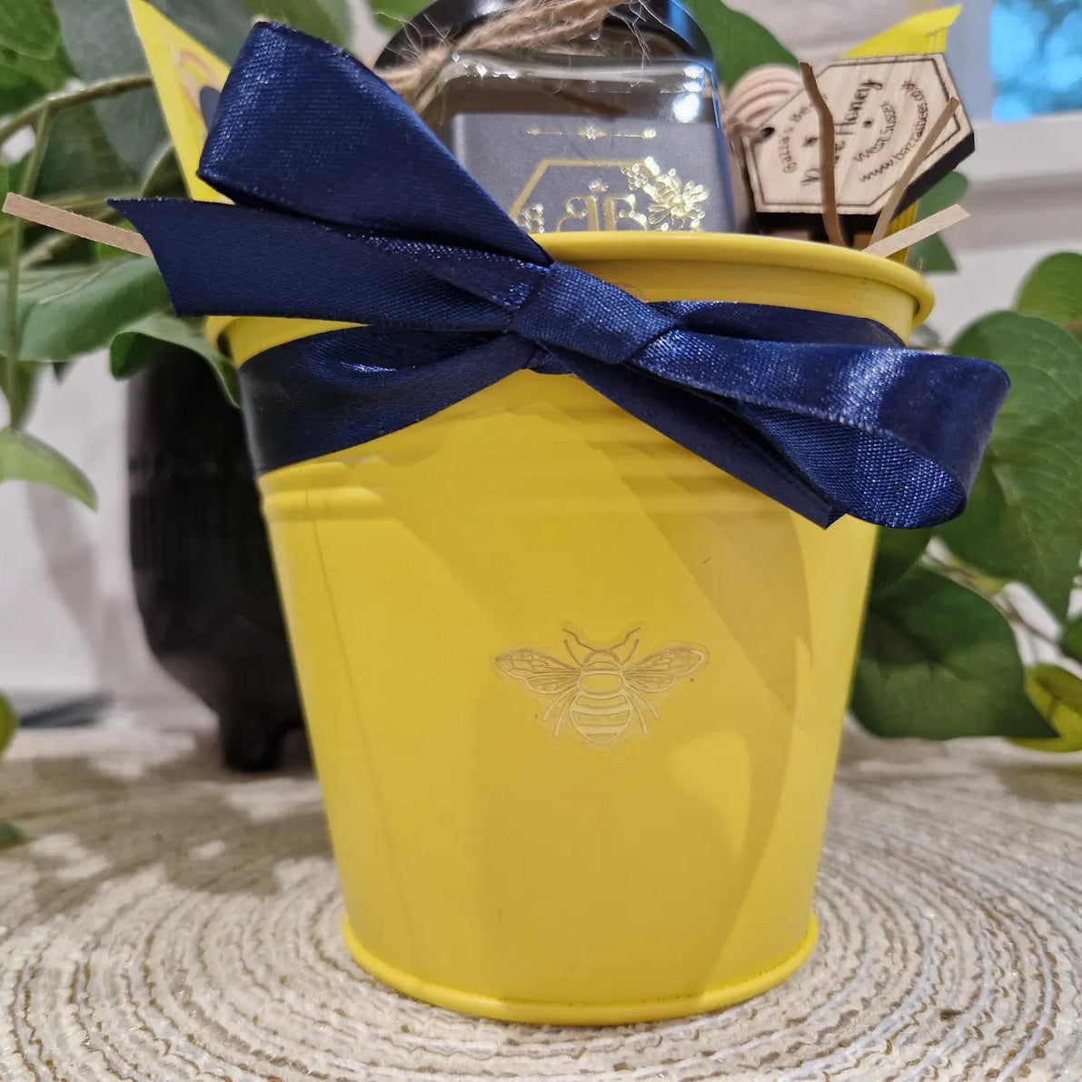 'Bloom & Buzz' Flower Pot Gift